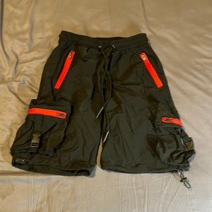 Red/Black Cargo Shorts (M)